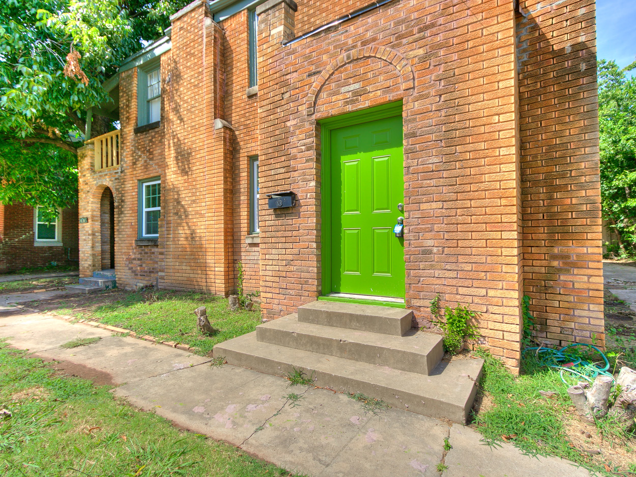 1841 N Gatewood Ave. (Top)