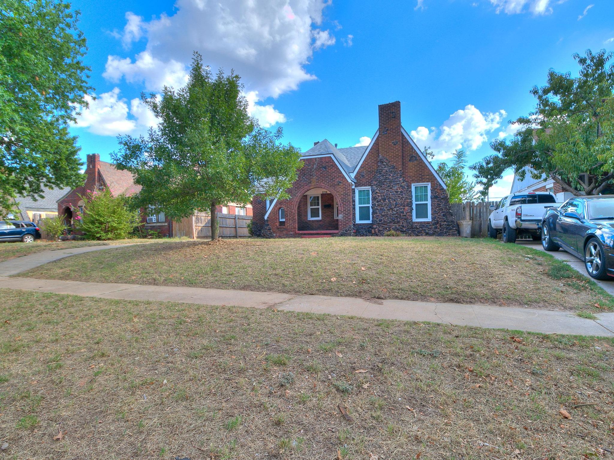 2716 NW 11th St.