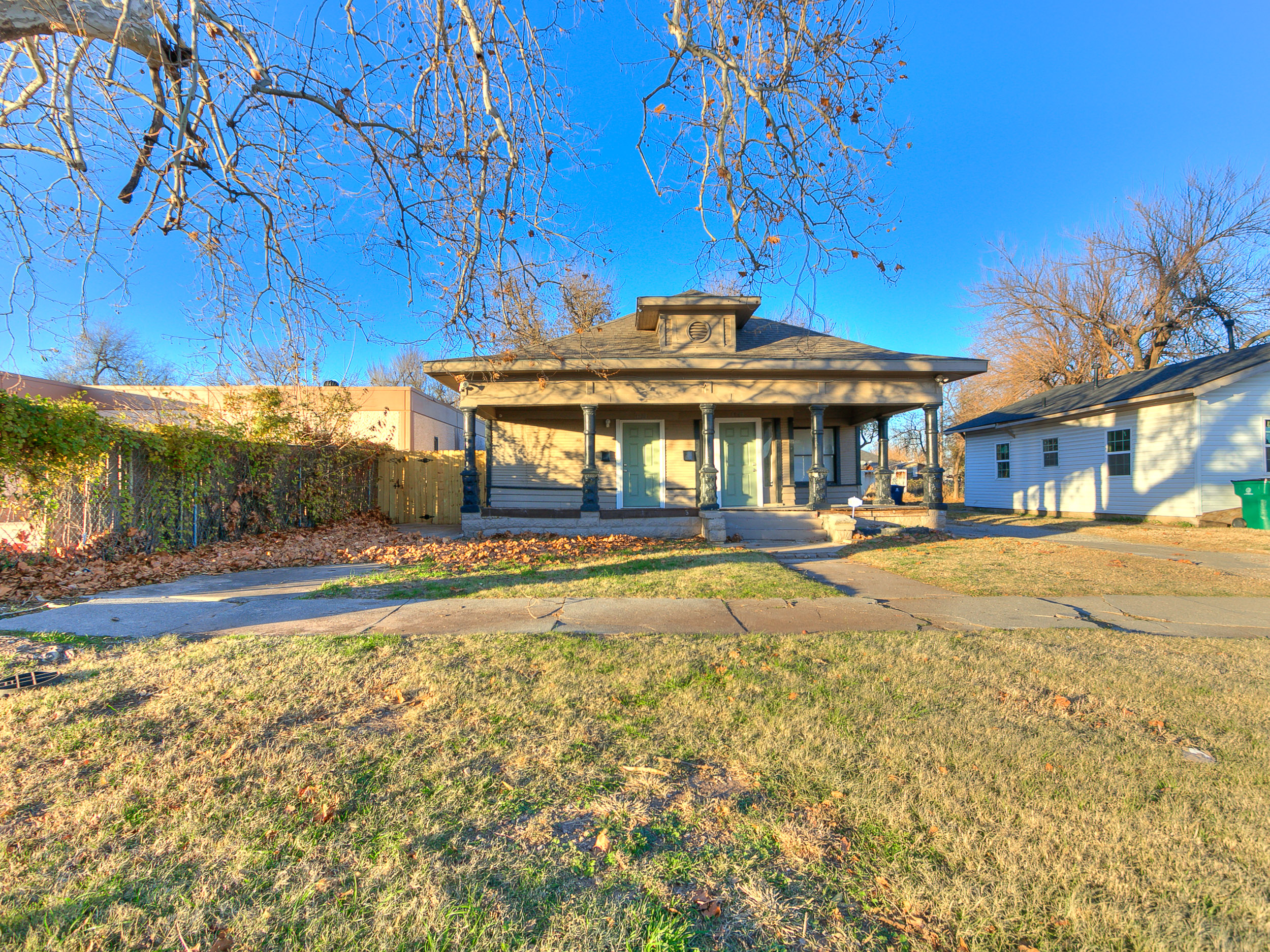Property main image