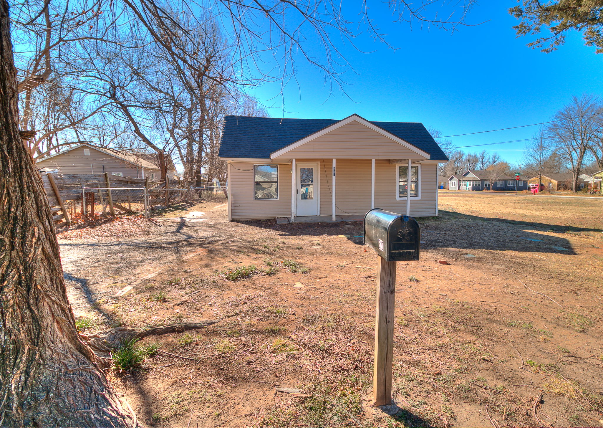 620 West Acres Street - 1