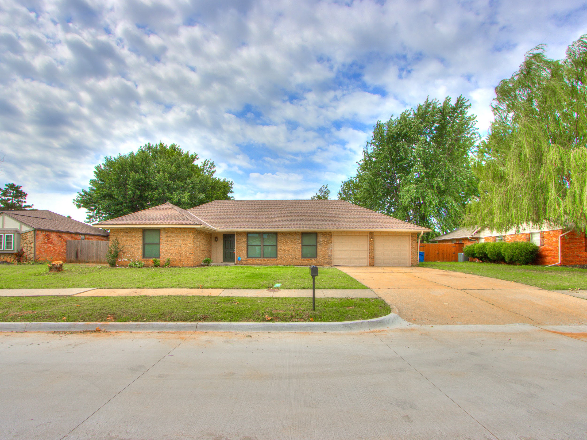 704 Pepperdine Ave.