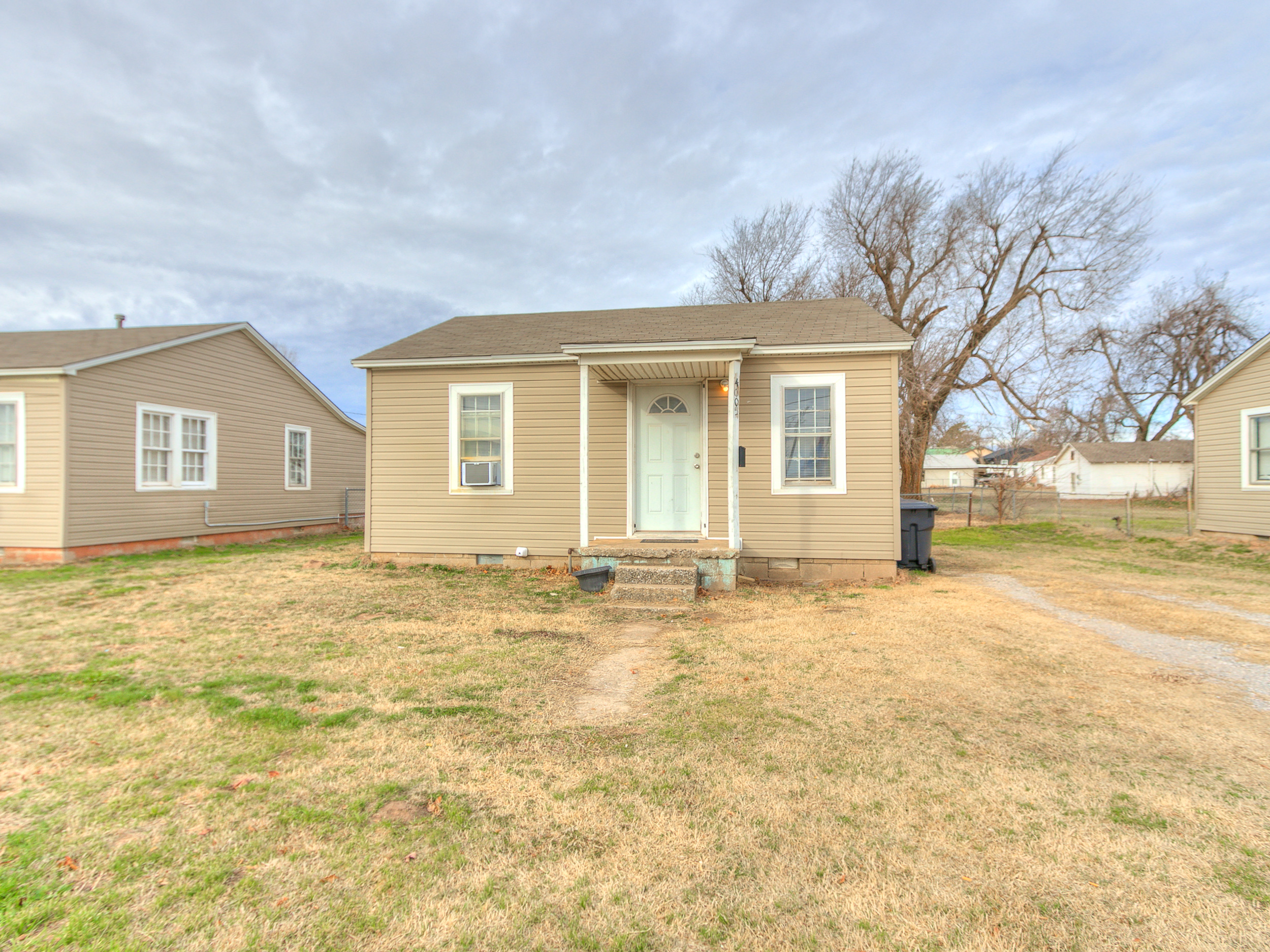 Property main image